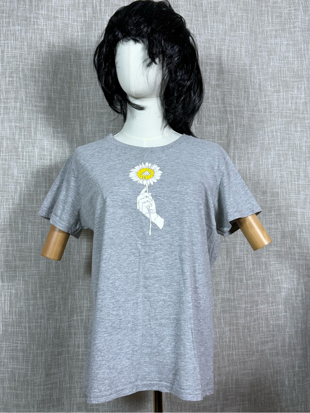 adidas Gray T-Shirt with Daisy Graphic